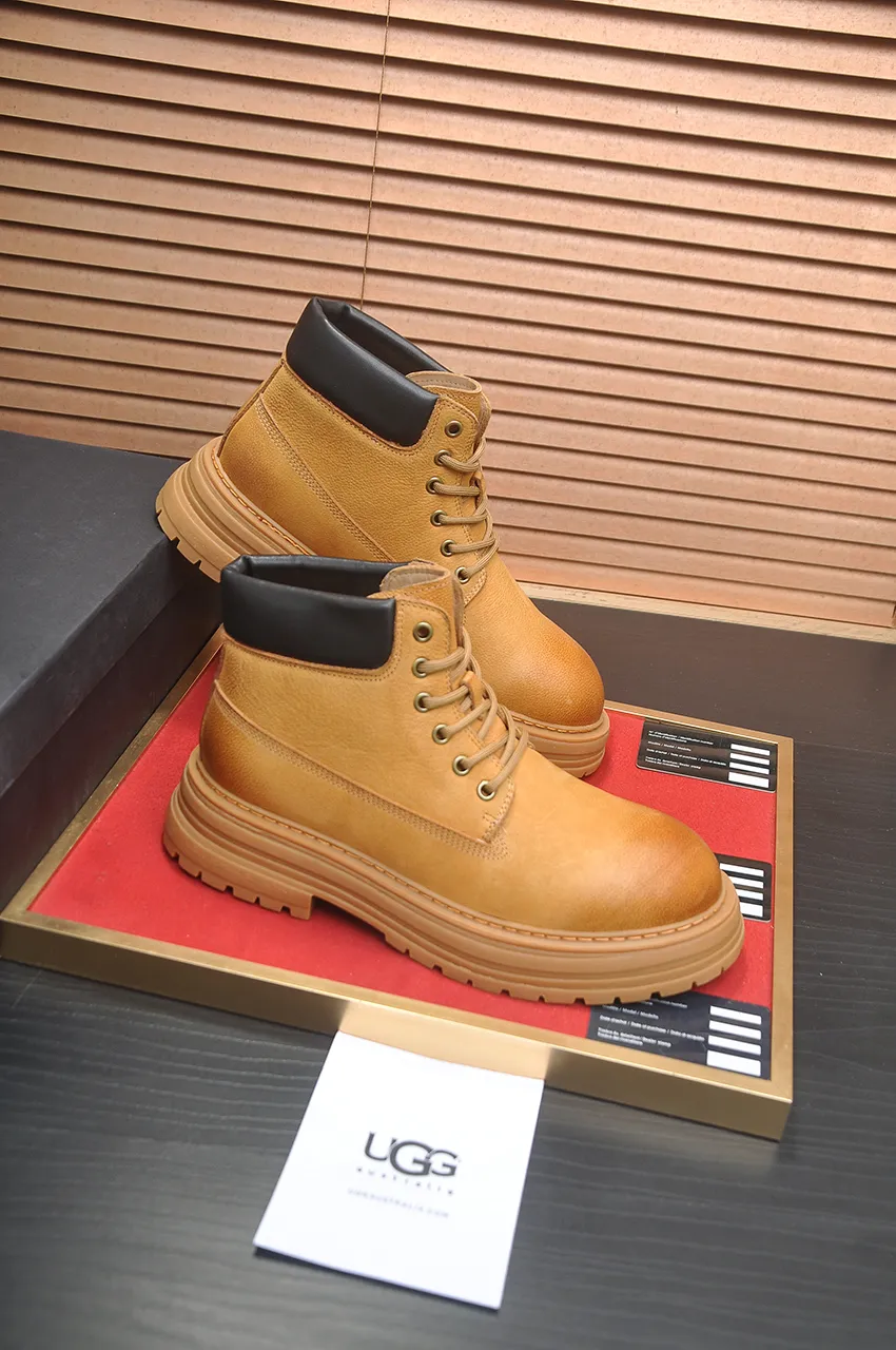 Men's shoes 💰680💶【UGG】(full genuine wool lining) Please pay attention to the quality of the original order and compare the thickness of the wool 🏮🏮Hot style Martin boots from Australia's warm luxury brand men's shoes, official website synchronization, Beckham men's style..., made of imported top-layer waxed cowhide, waxed toe box, Australian real wool velvet lining Carefully sewn...Imported rubber Martin boots outsole (comfortable, soft and wear-resistant). I really like the quality...Exquisite workmanship, you can't put it down once you see it. Code number 39-44